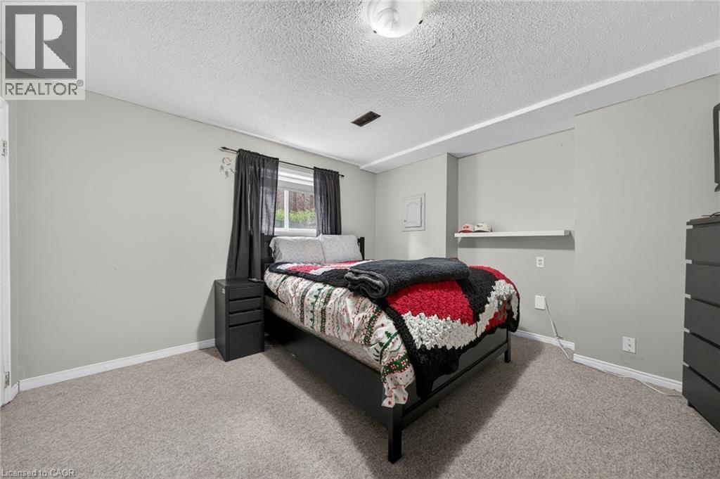 86 CHIMNEY HILL Drive, Cambridge, Ontario, N1T1H3 — Photo 36