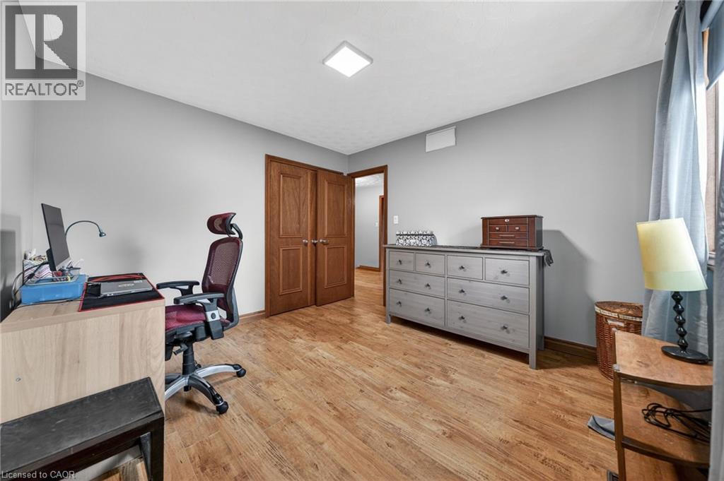 86 CHIMNEY HILL Drive, Cambridge, Ontario, N1T1H3 — Photo 48