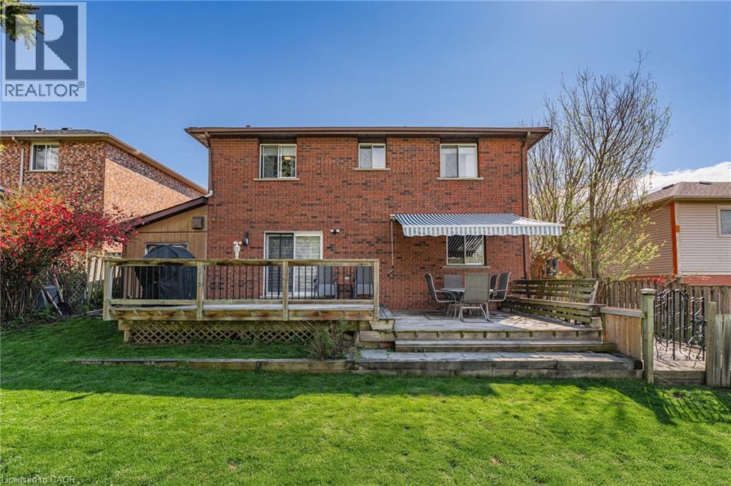 86 CHIMNEY HILL Drive, Cambridge, Ontario, N1T1H3 — Photo 35