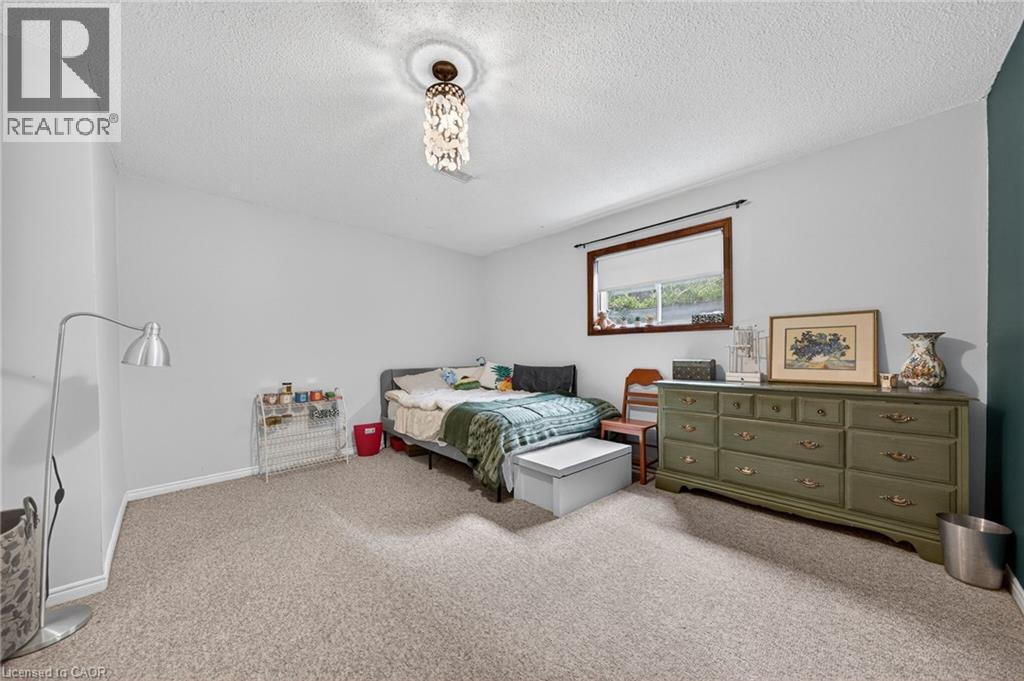 86 CHIMNEY HILL Drive, Cambridge, Ontario, N1T1H3 — Photo 14