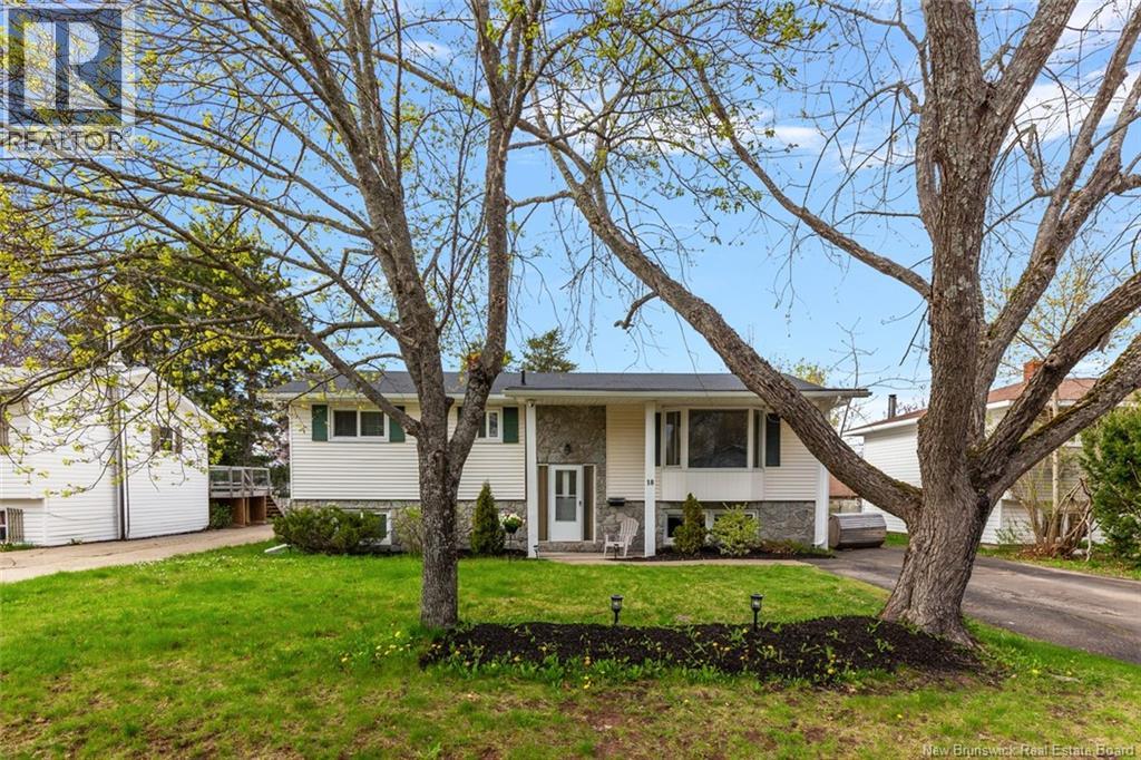18 Brewster Street - 34