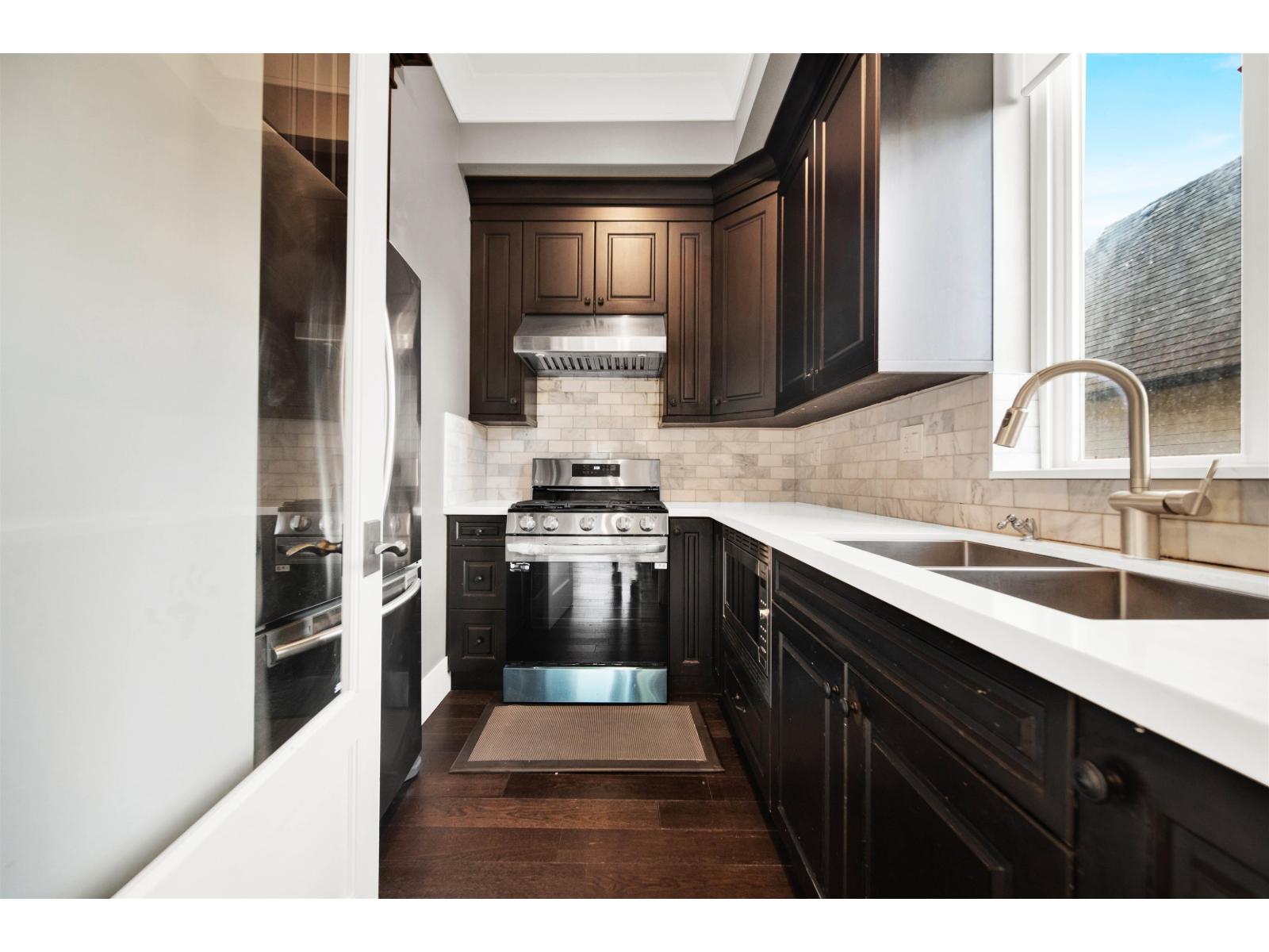 15957 39A AVENUE, Surrey