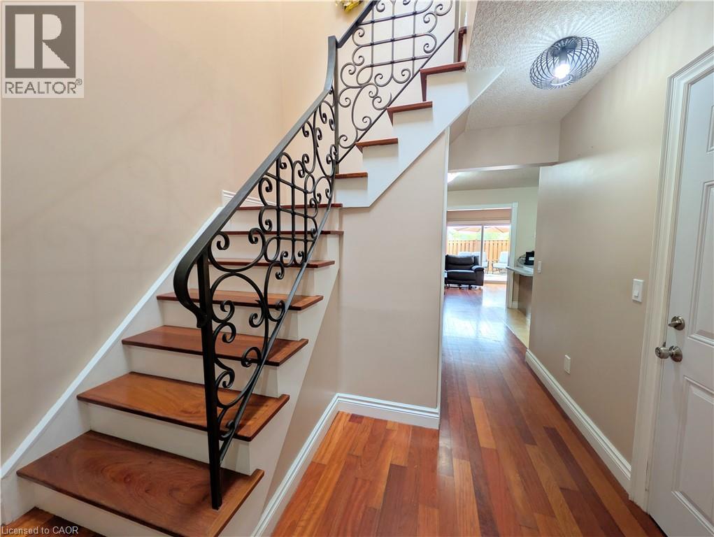 34 DYNASTY Avenue Unit# 13, Stoney Creek, Ontario, L8G5C7 — Photo 7