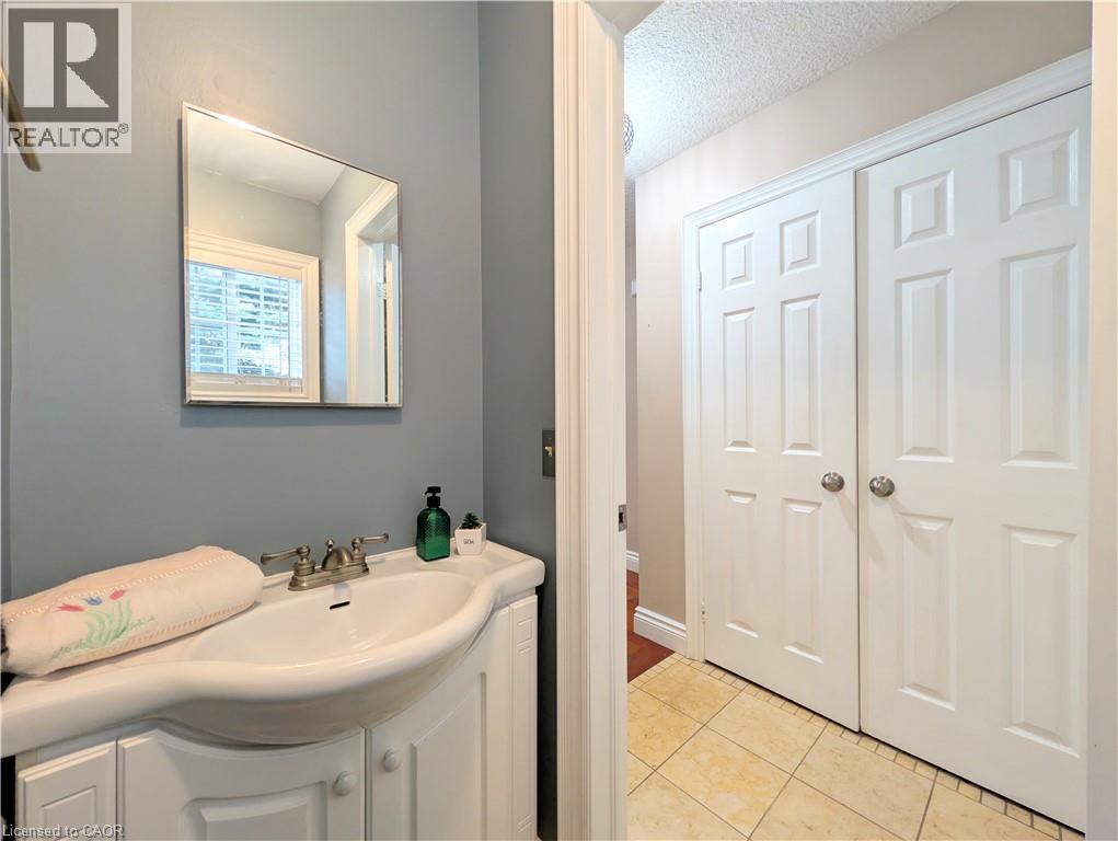 34 DYNASTY Avenue Unit# 13, Stoney Creek, Ontario, L8G5C7 — Photo 39