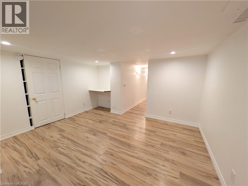 34 DYNASTY Avenue Unit# 13, Stoney Creek, Ontario, L8G5C7 — Photo 33