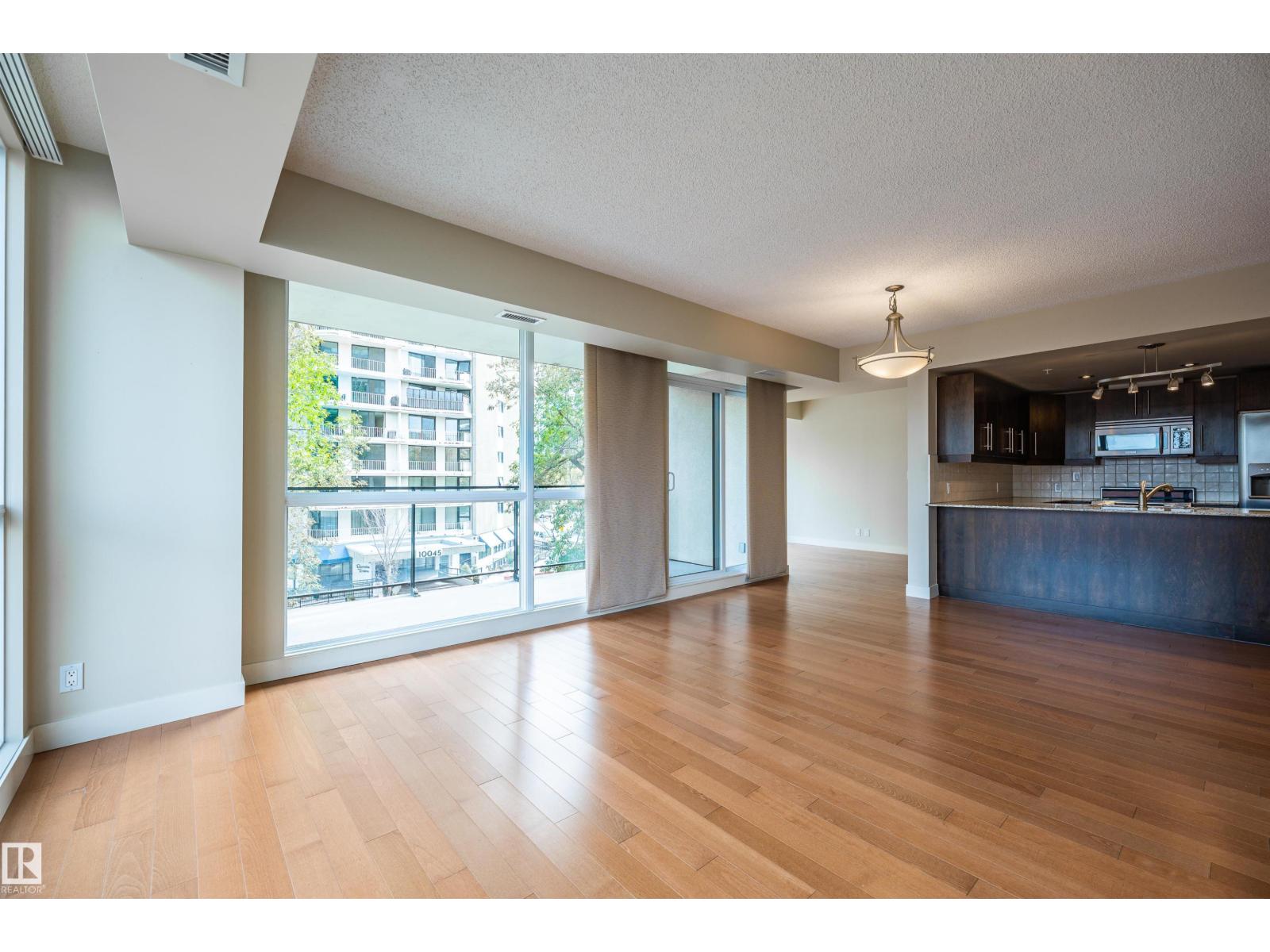#304 10046 117 ST NW - 10