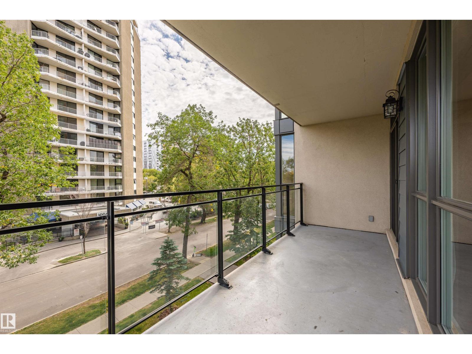 #304 10046 117 ST NW - 12