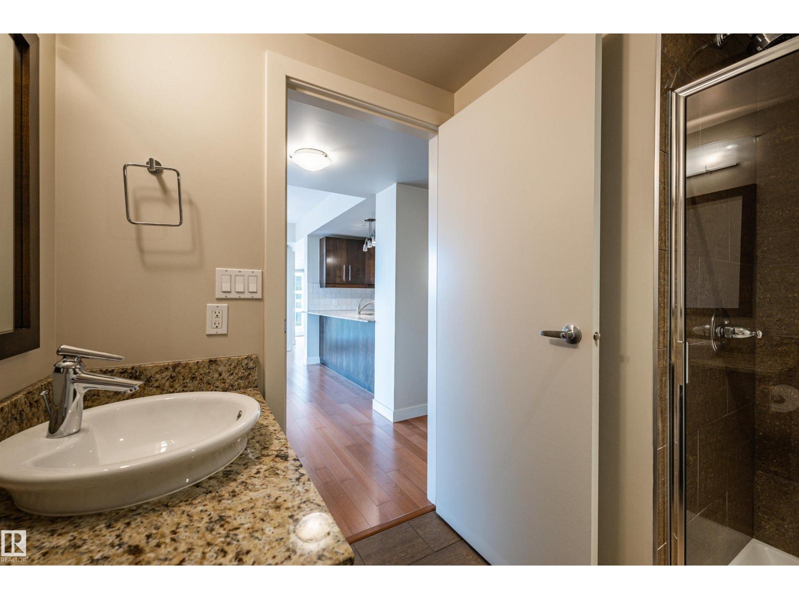 #304 10046 117 ST NW - 27