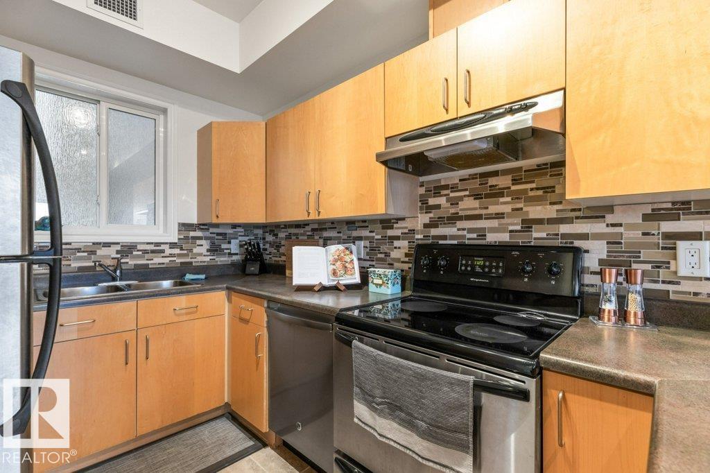 #405 10606 102 AV NW - 8