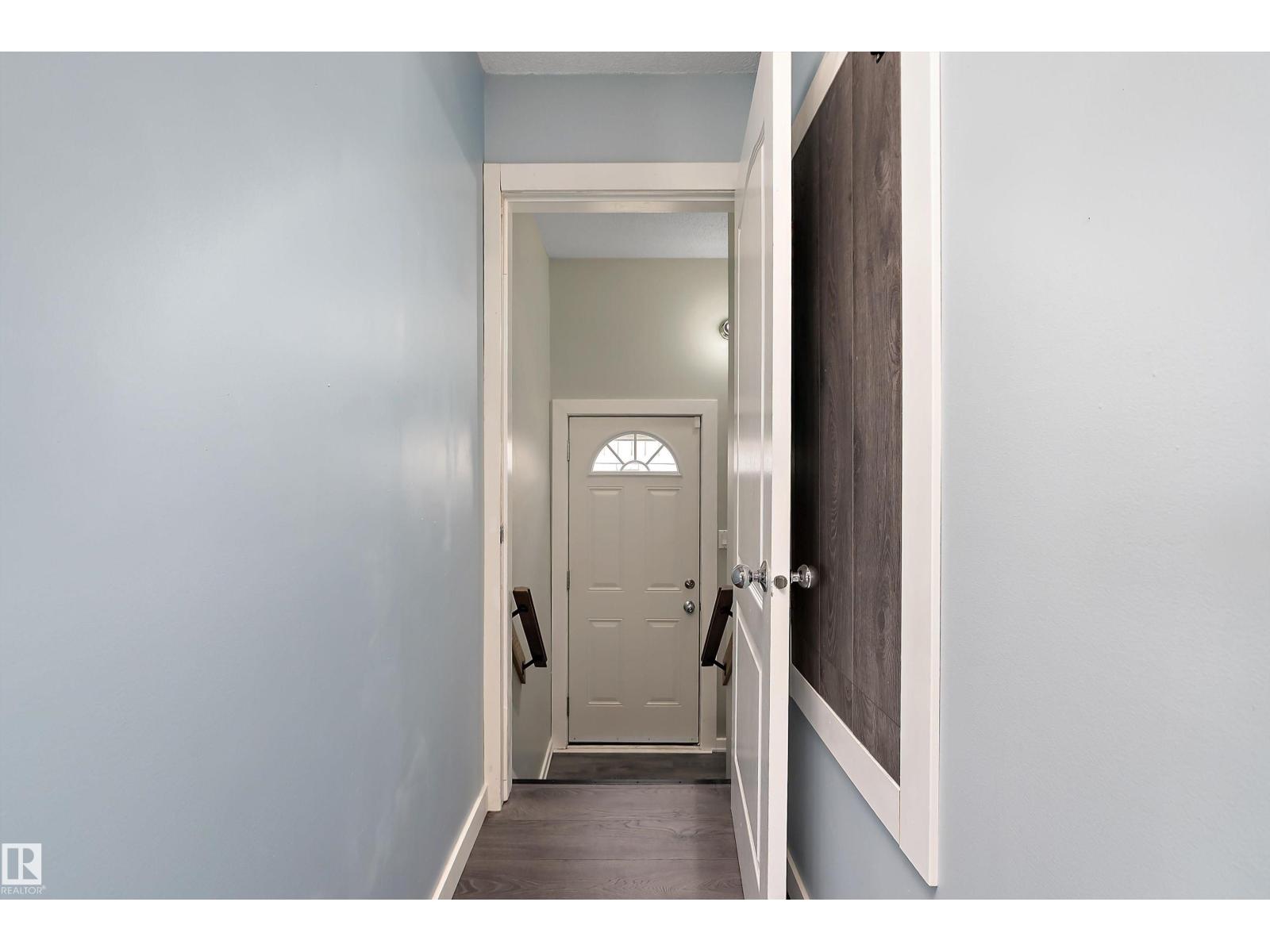 17 Camelot AV — photo 15