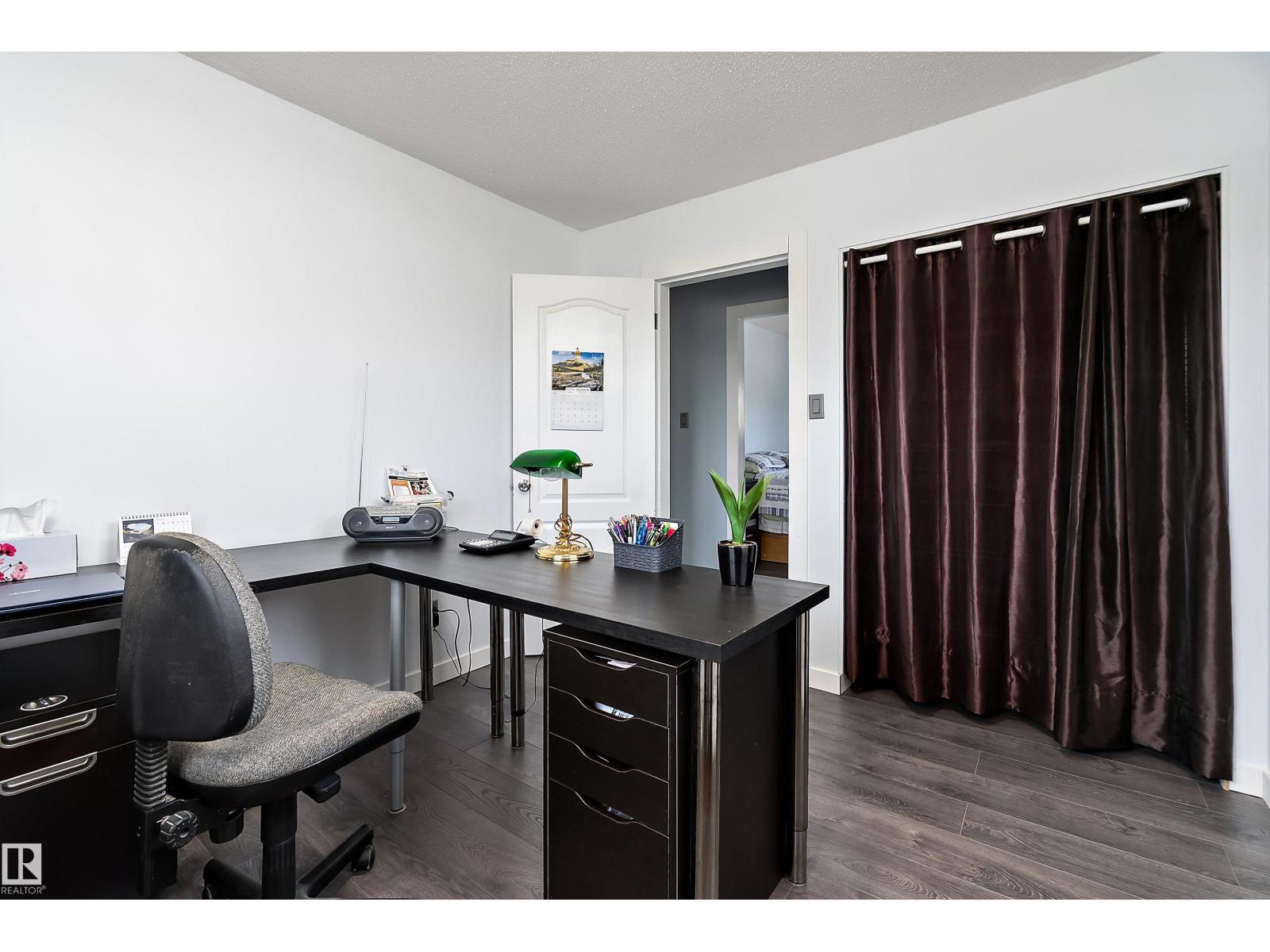 17 Camelot AV — photo 13