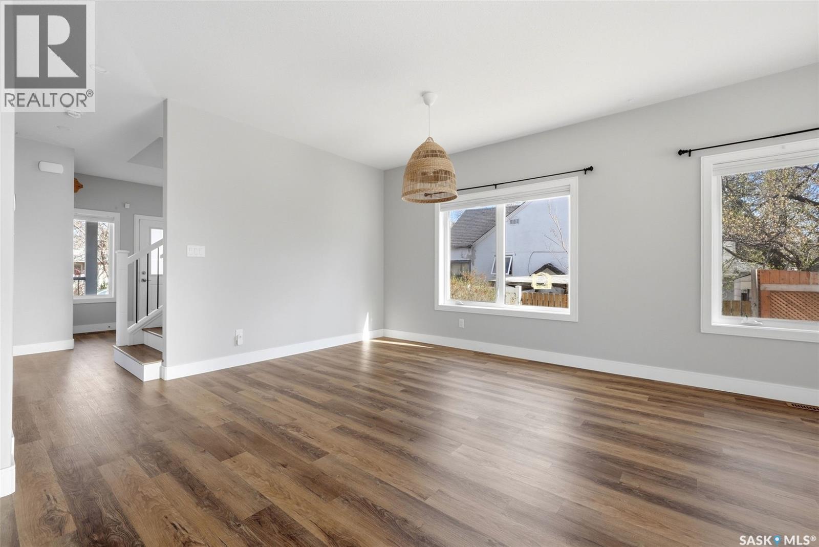 2100 Queen STREET - 5