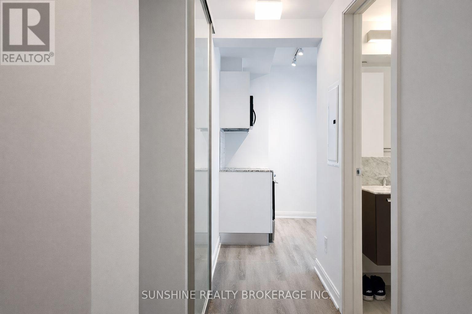 #1609 42 CHARLES STREET E - 10