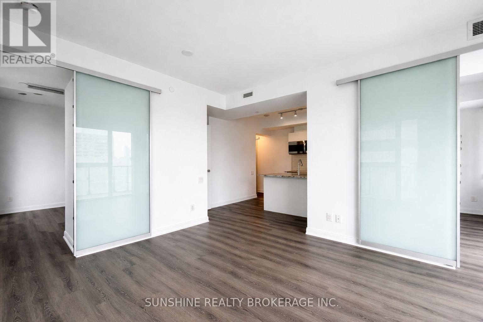#1609 42 CHARLES STREET E - 21