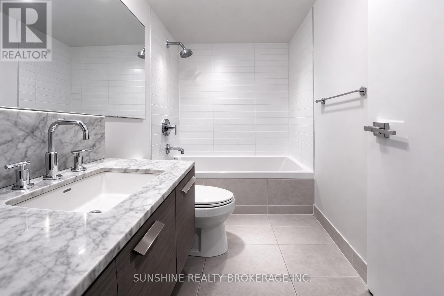 #1609 42 CHARLES STREET E - 25