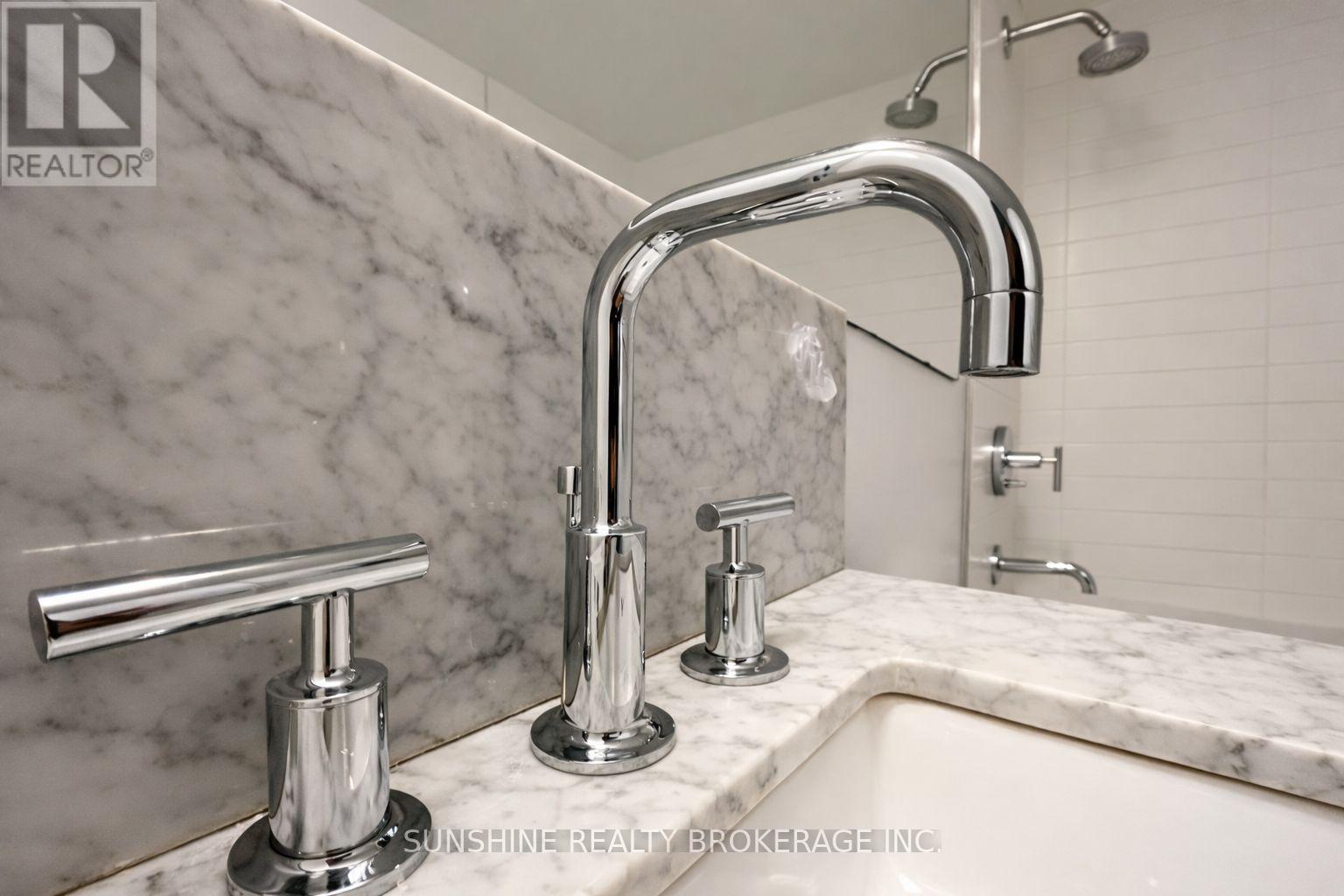 #1609 42 CHARLES STREET E - 26