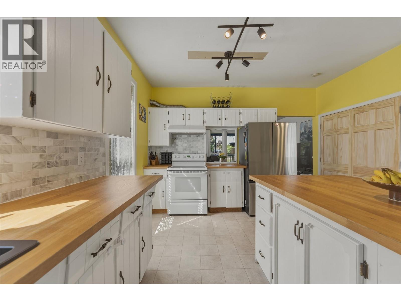 2355 Rosedale Avenue - 12