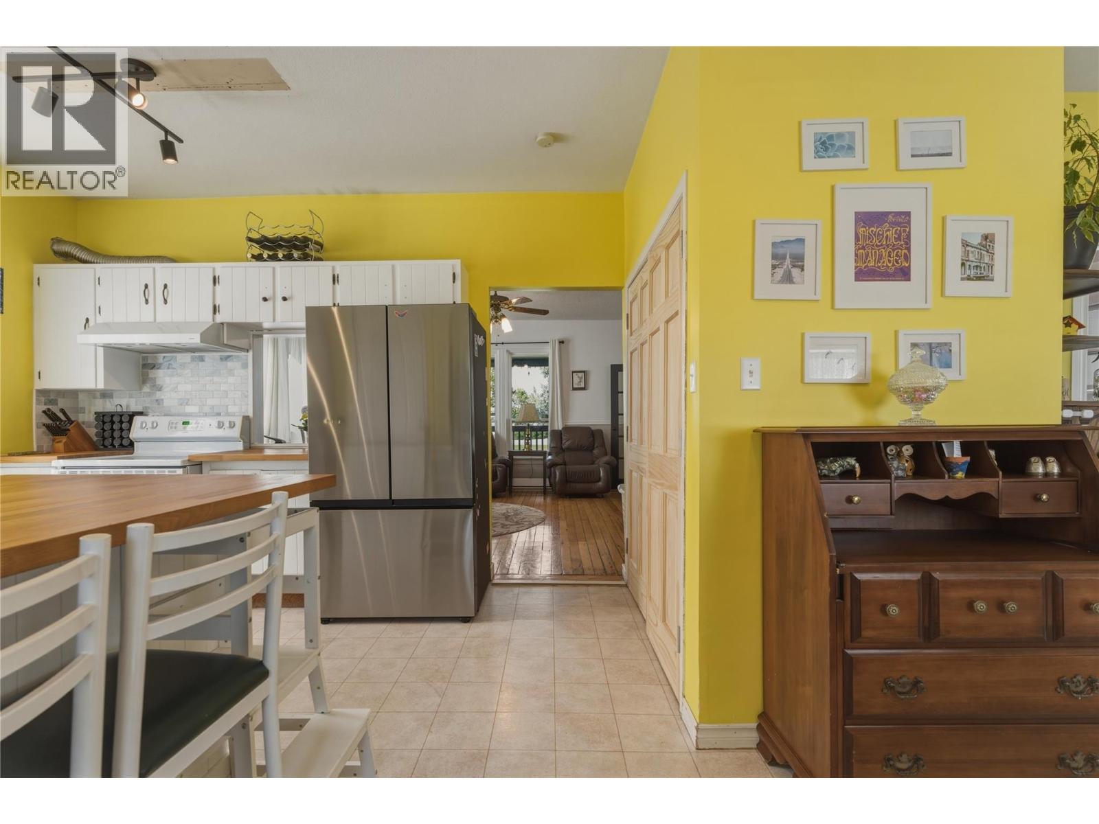 2355 Rosedale Avenue - 18