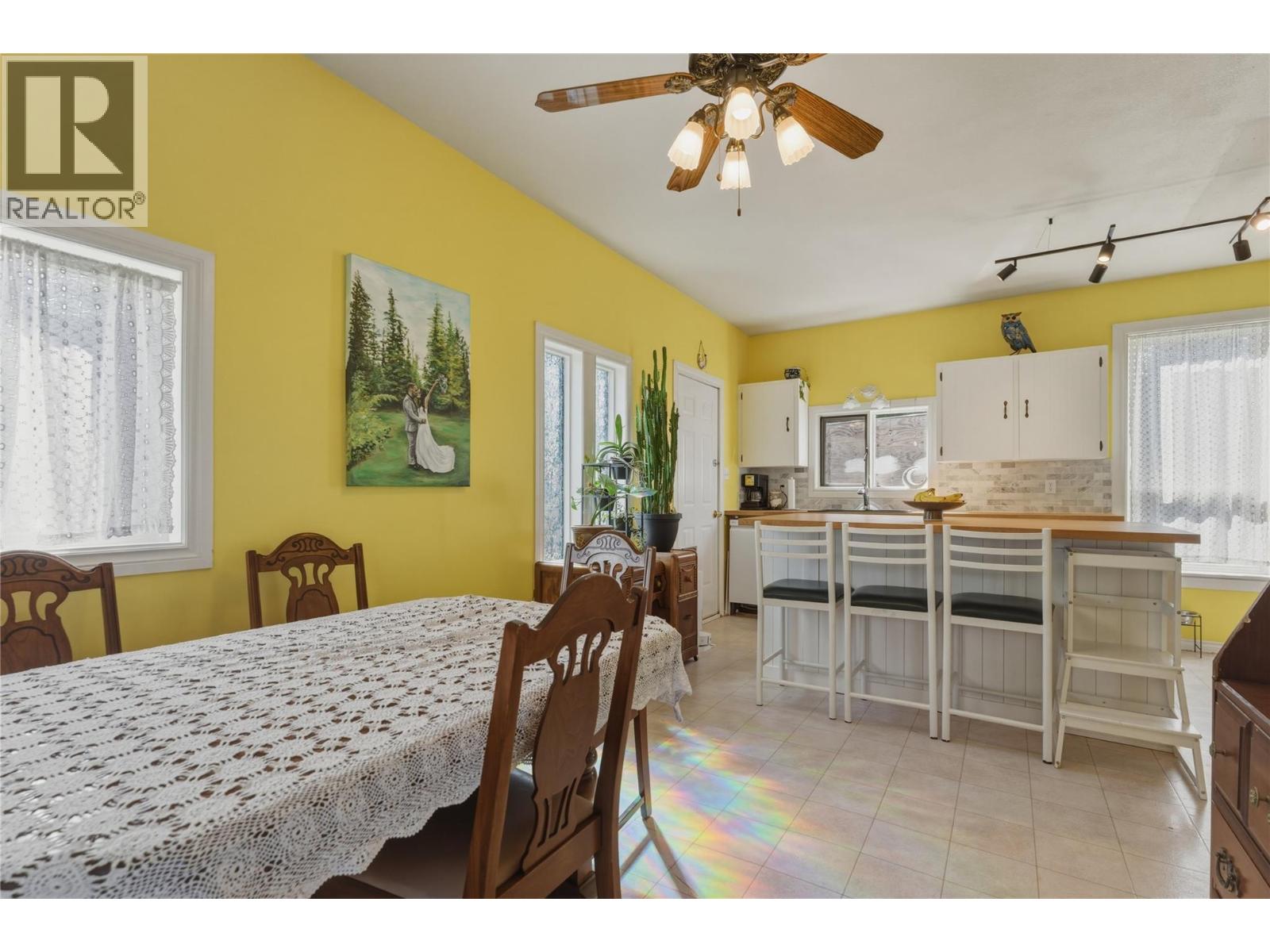 2355 Rosedale Avenue - 19