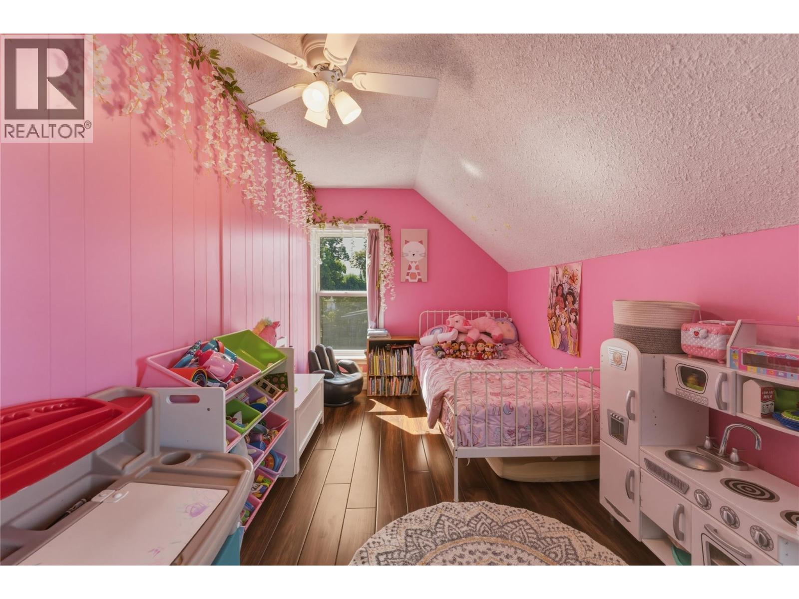 2355 Rosedale Avenue - 27