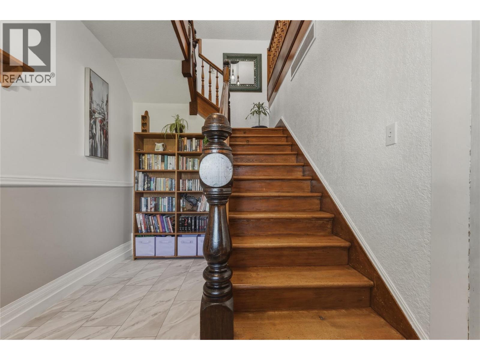 2355 Rosedale Avenue - 3