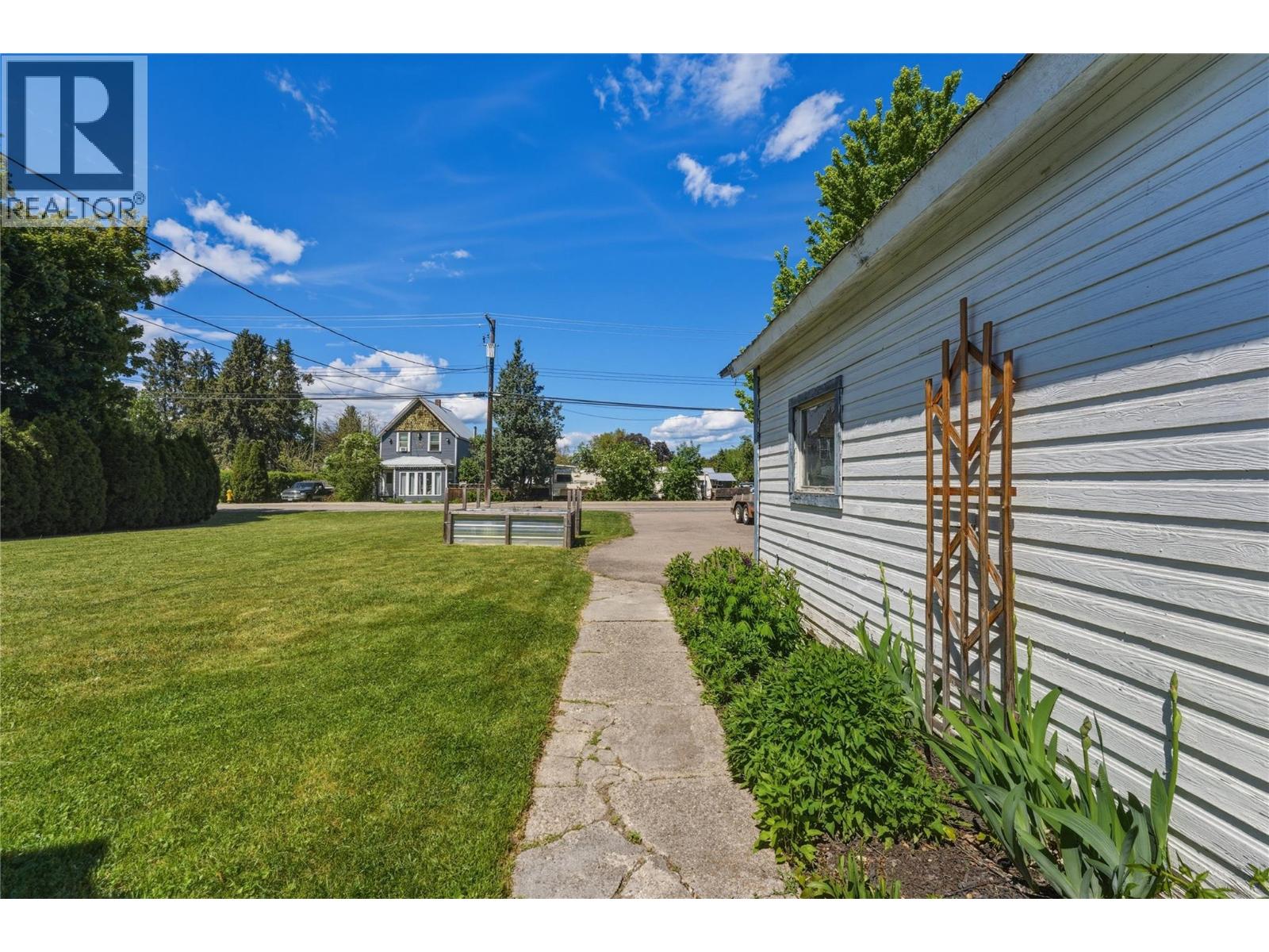 2355 Rosedale Avenue - 41