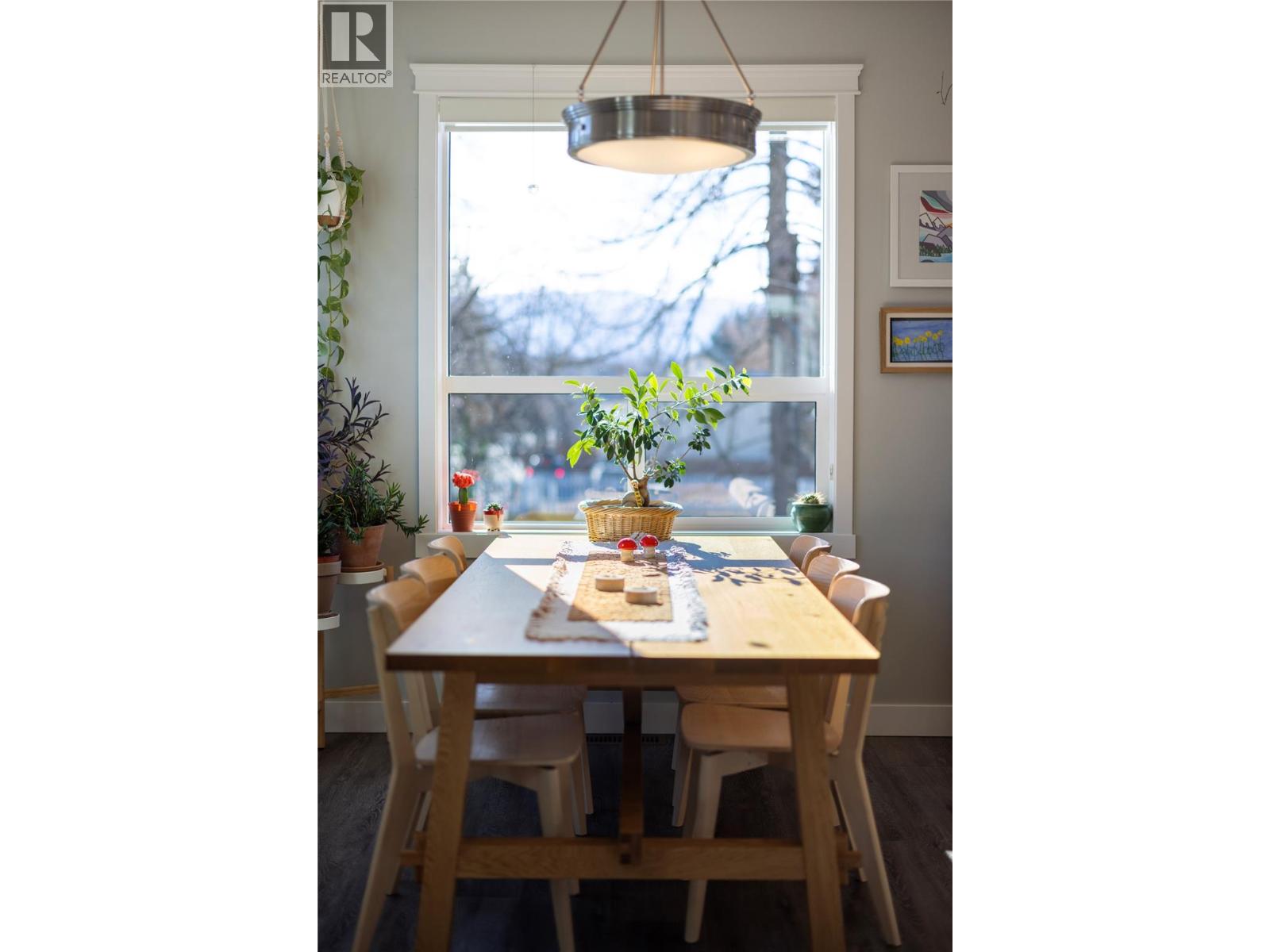 #2 4602 20 Street - 11