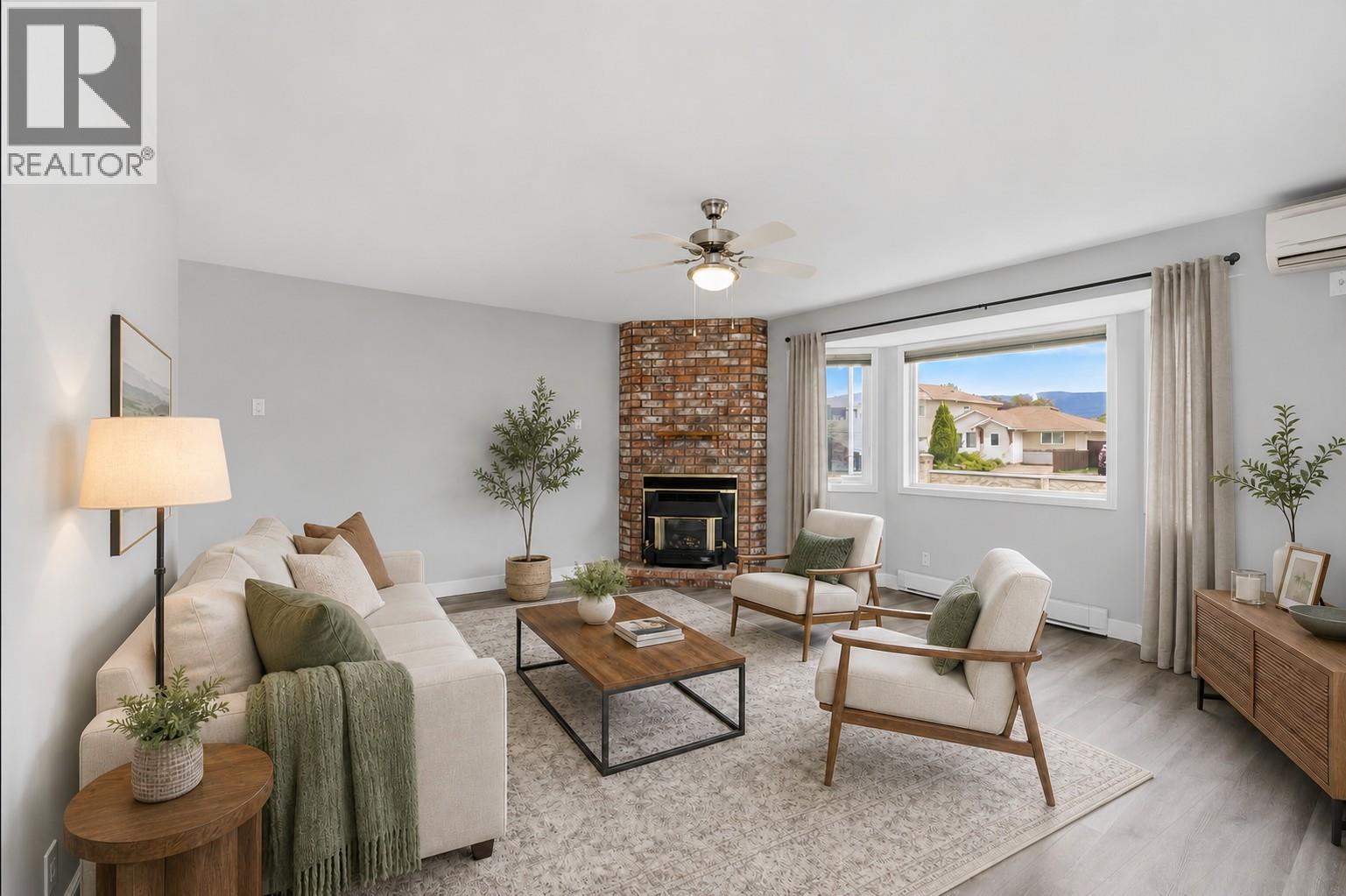 14004 Victoria N Unit# 1, Summerland