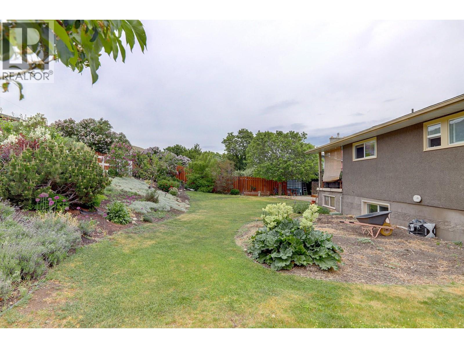 8308 Kalview Drive, Coldstream