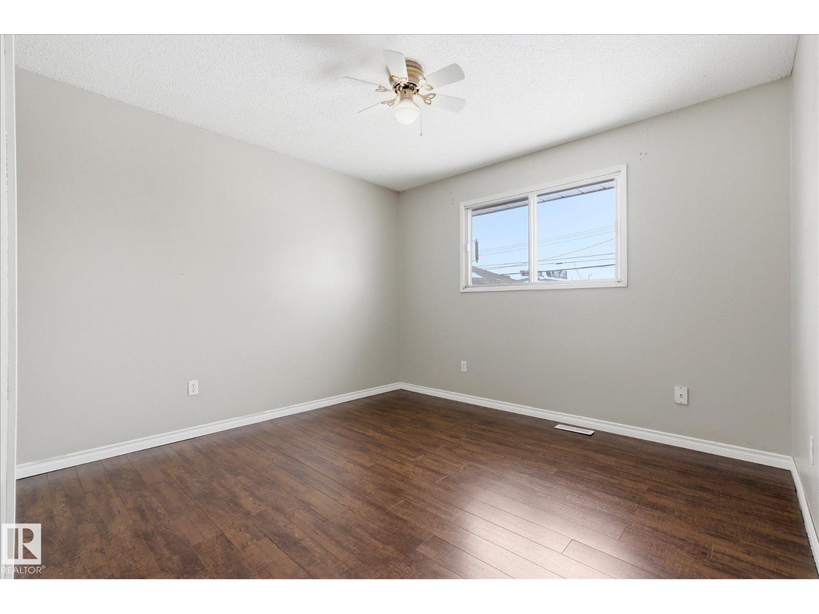 4326 49 Ave — photo 16