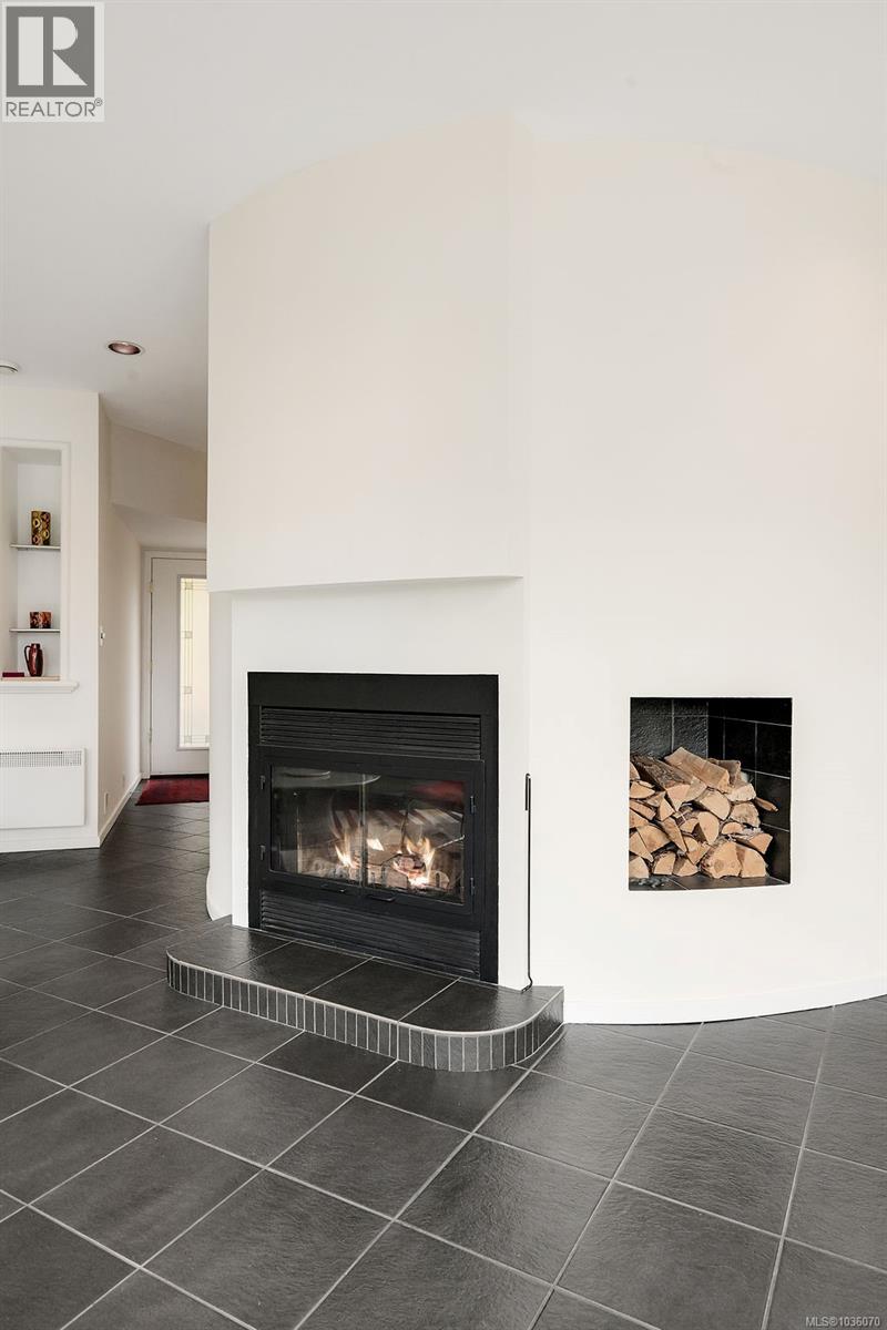 317 Bessborough Close - 12