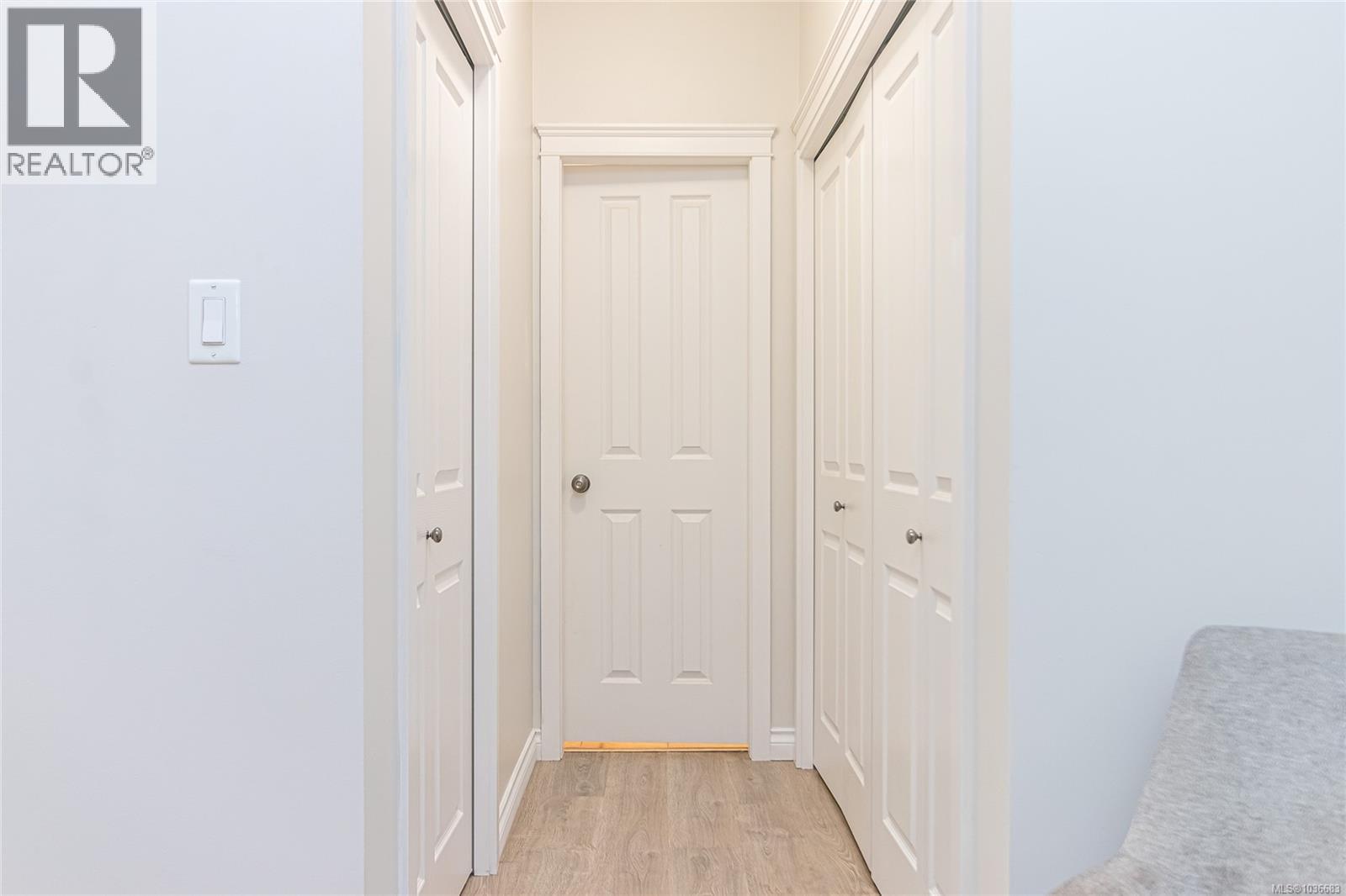 #106 2115 Meredith Rd - 16