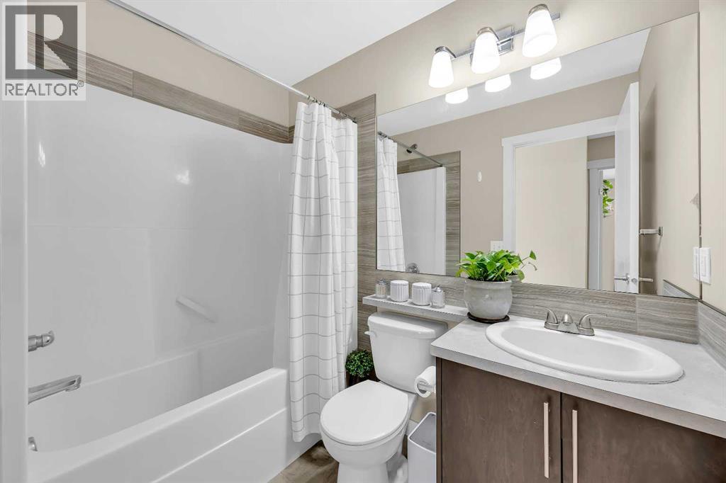 405 Redstone View NE - 28