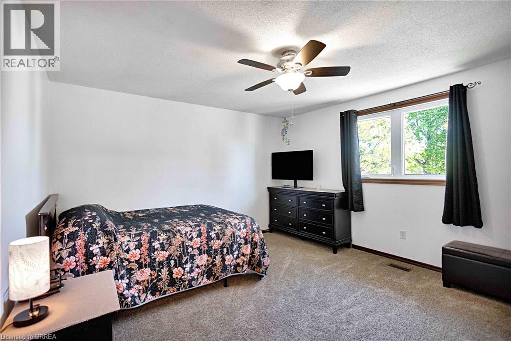 16 SANDLEWOOD Avenue, Brantford, Ontario, N3V1C6 — Photo 12