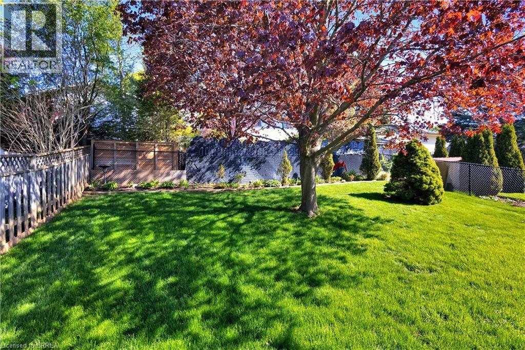 16 SANDLEWOOD Avenue, Brantford, Ontario, N3V1C6 — Photo 17