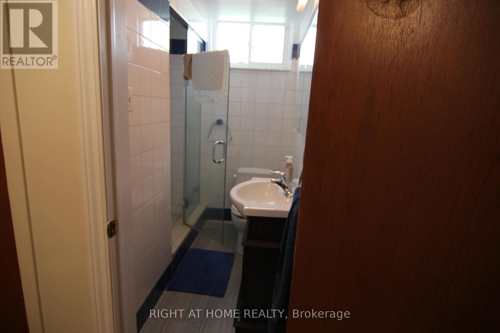 2 MANRESA LANE - 39