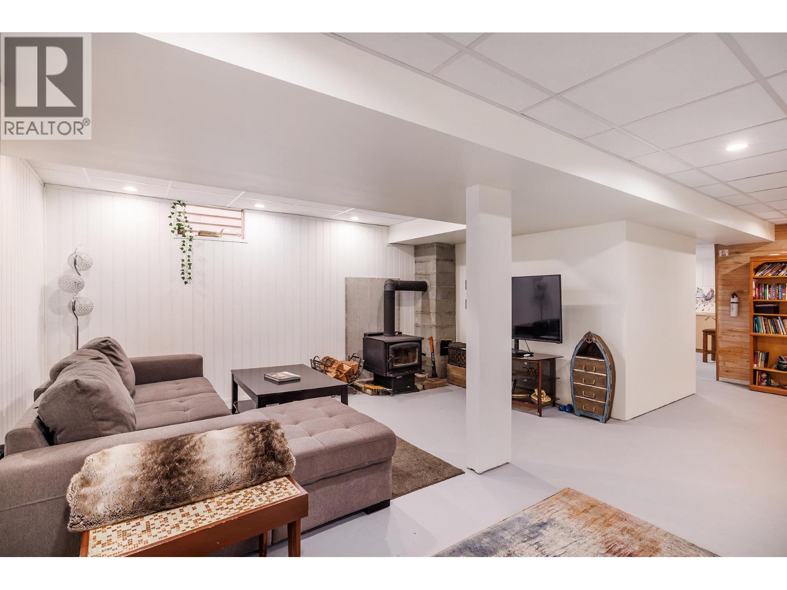 73 Elk Street - 17