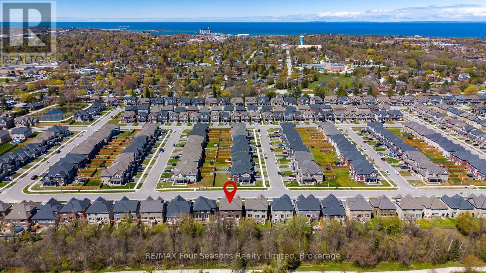 40 KIRBY AVENUE - 32