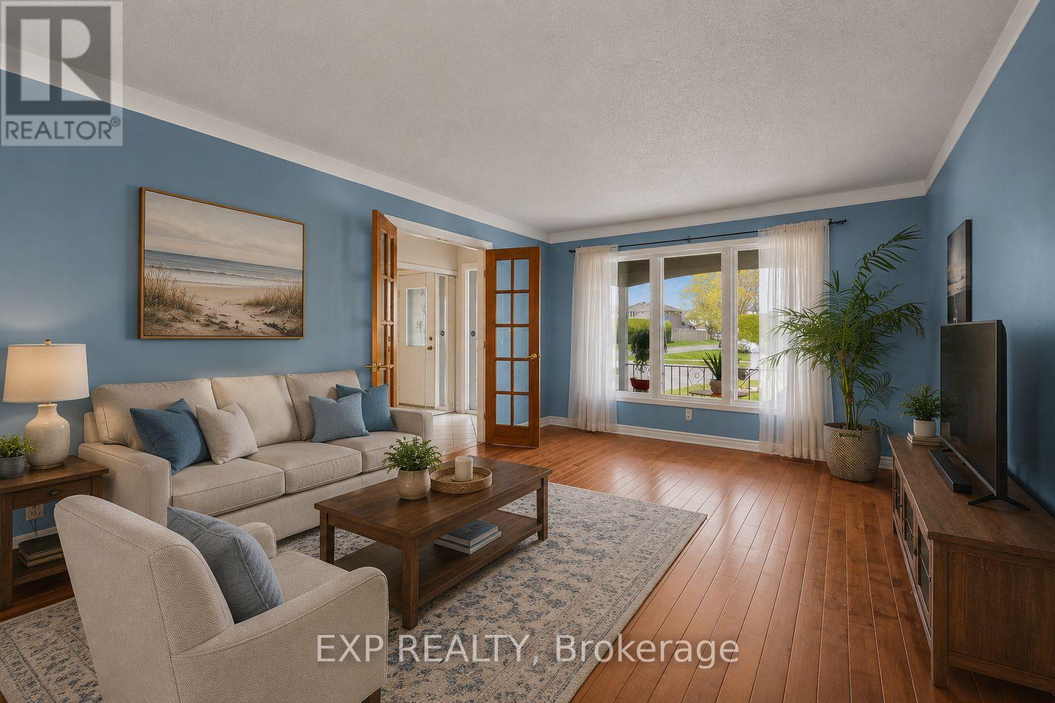 Living Room - virtual staging