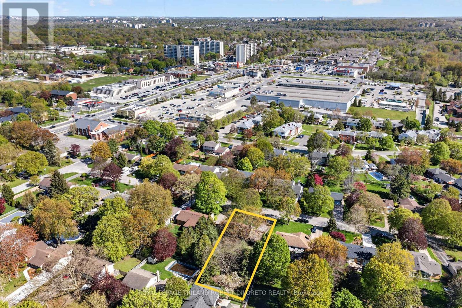 25 REGENCY ROAD - 33
