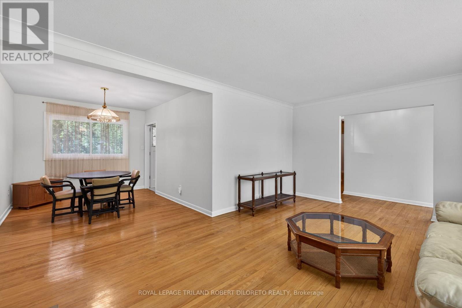 25 REGENCY ROAD - 6