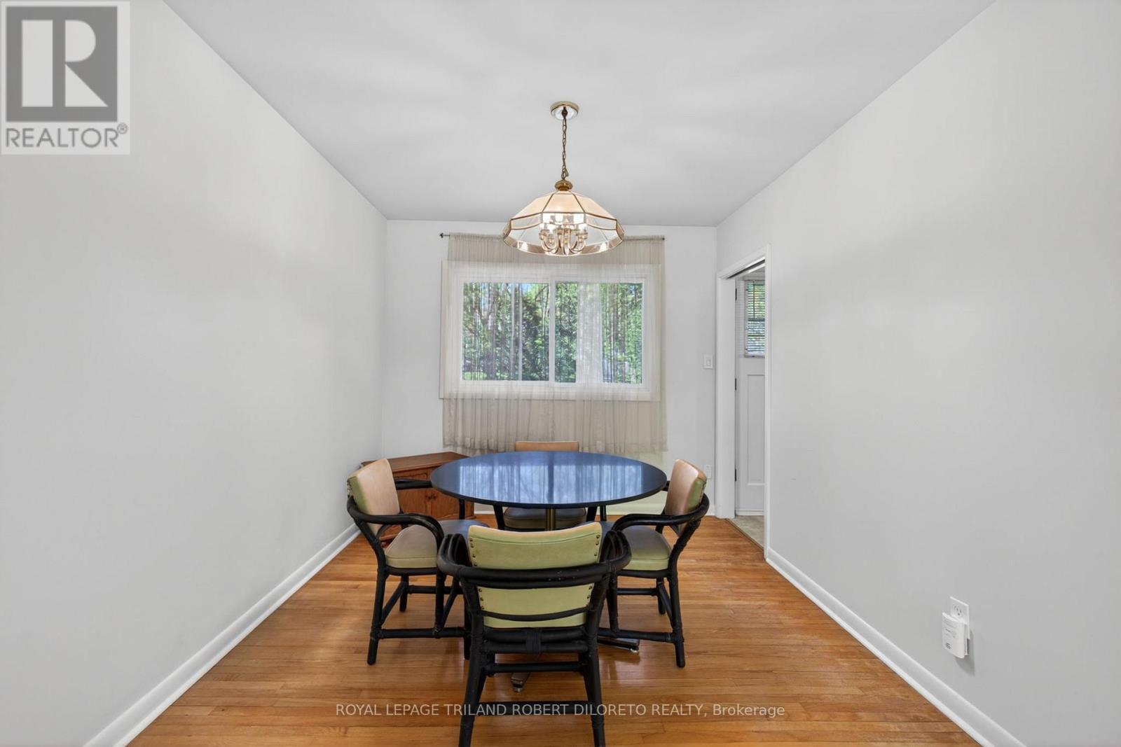 25 REGENCY ROAD - 7