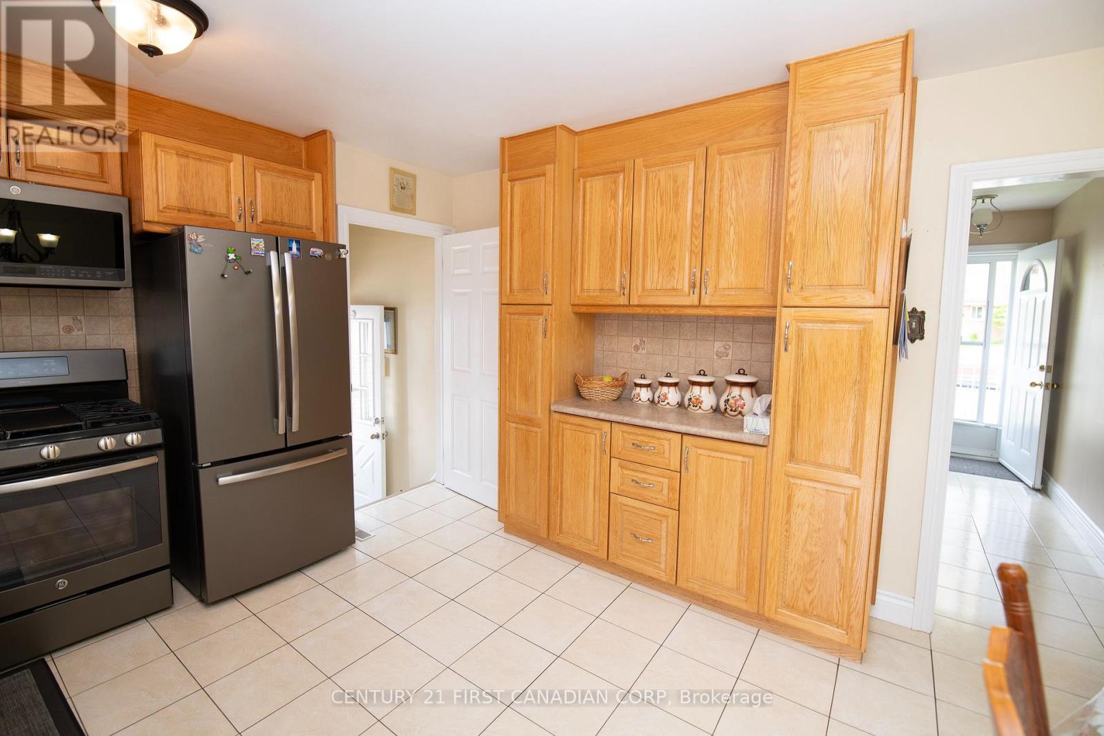 45 MANITOULIN DRIVE - 14