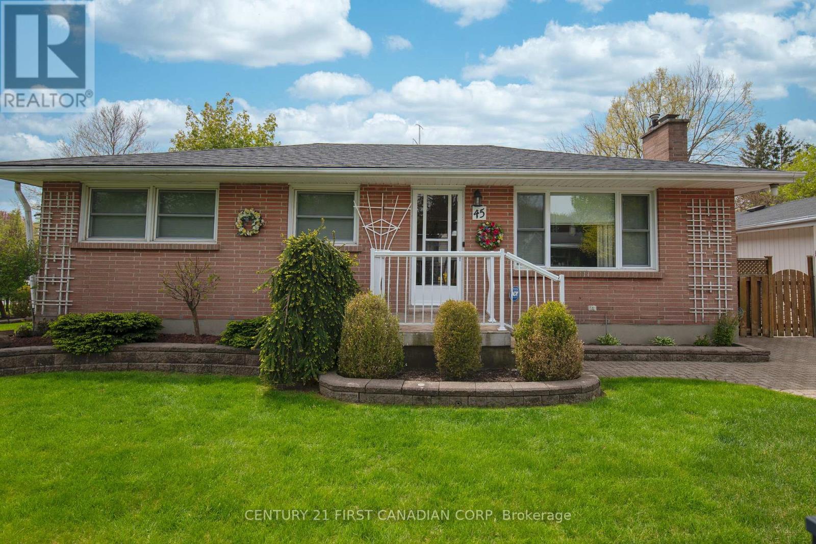 45 MANITOULIN DRIVE - Image 2
