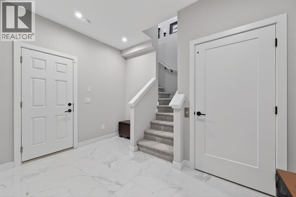 A2308239