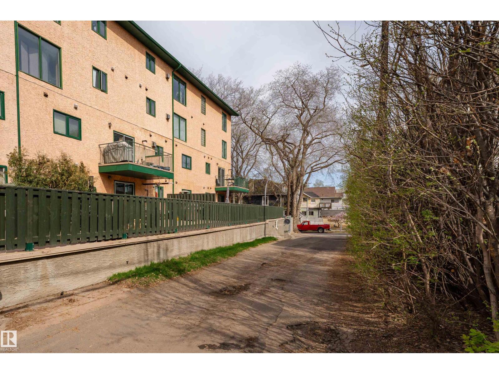 #101 9131 99 ST NW, Edmonton