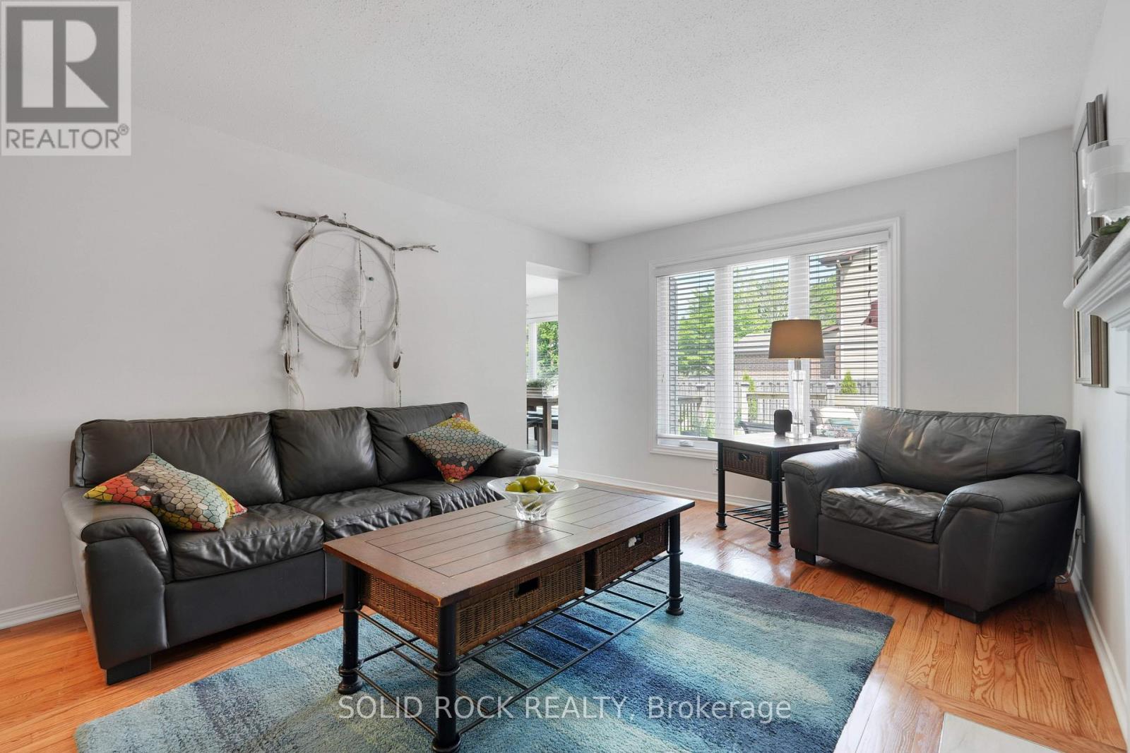 41 FRAMINGHAM CRESCENT - 24