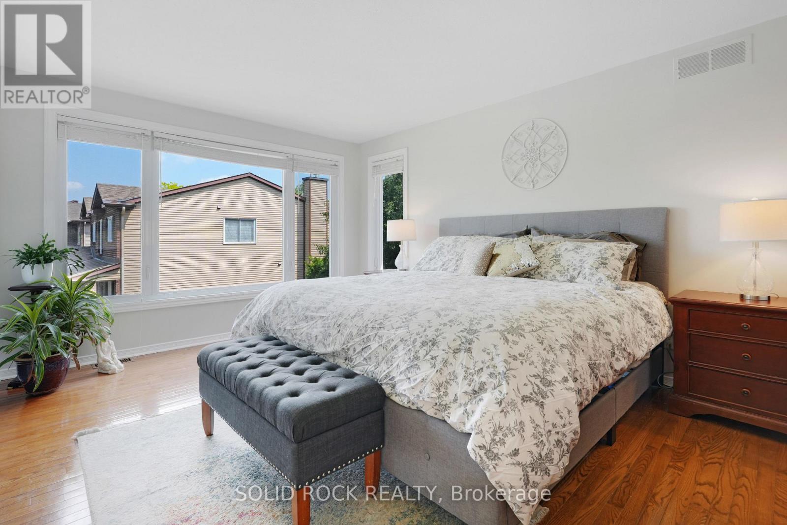 41 FRAMINGHAM CRESCENT - 25