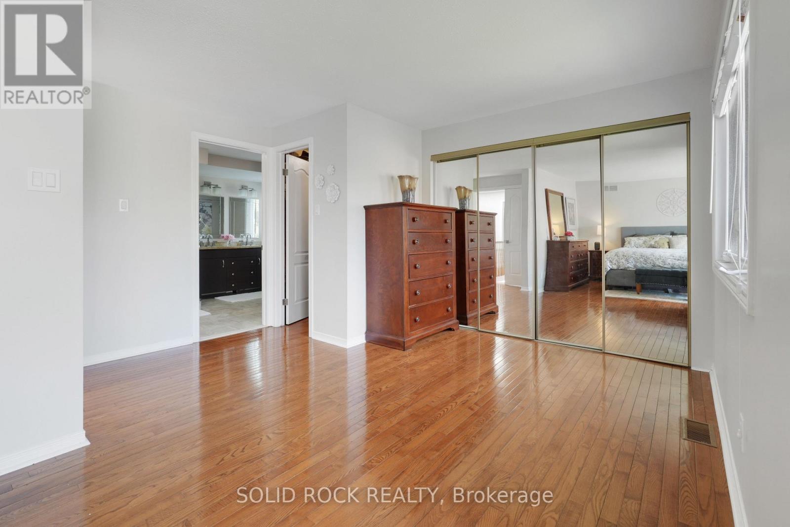 41 FRAMINGHAM CRESCENT - 27