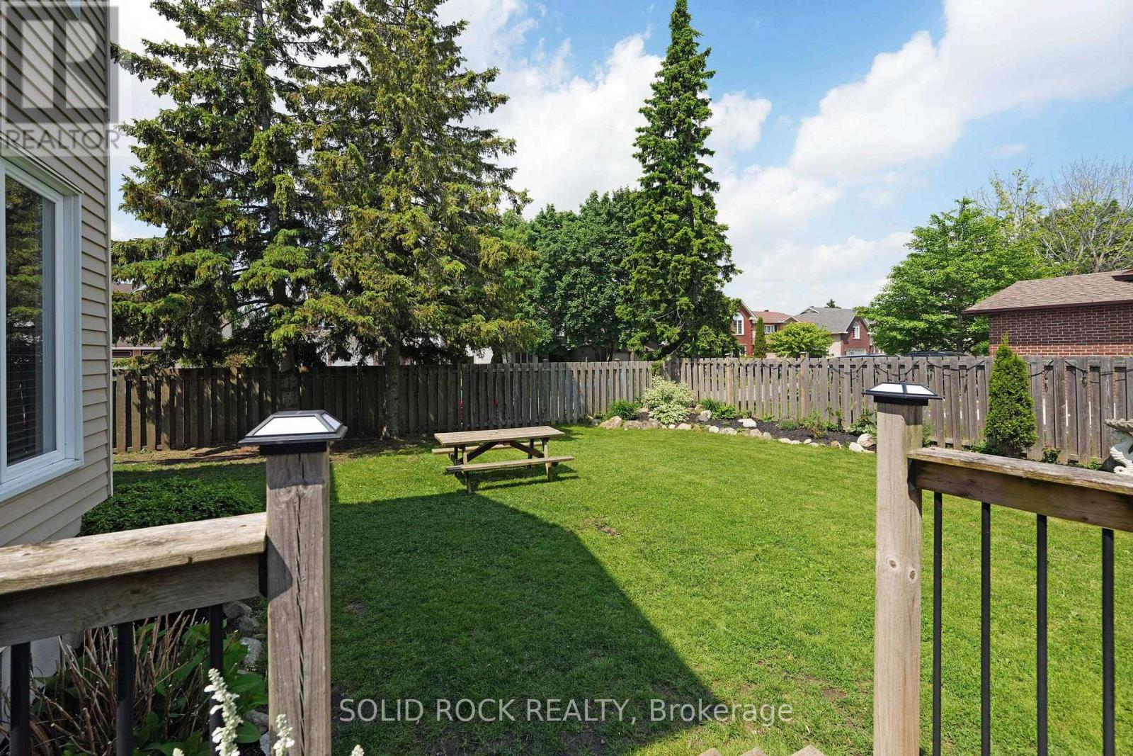 41 FRAMINGHAM CRESCENT - 41